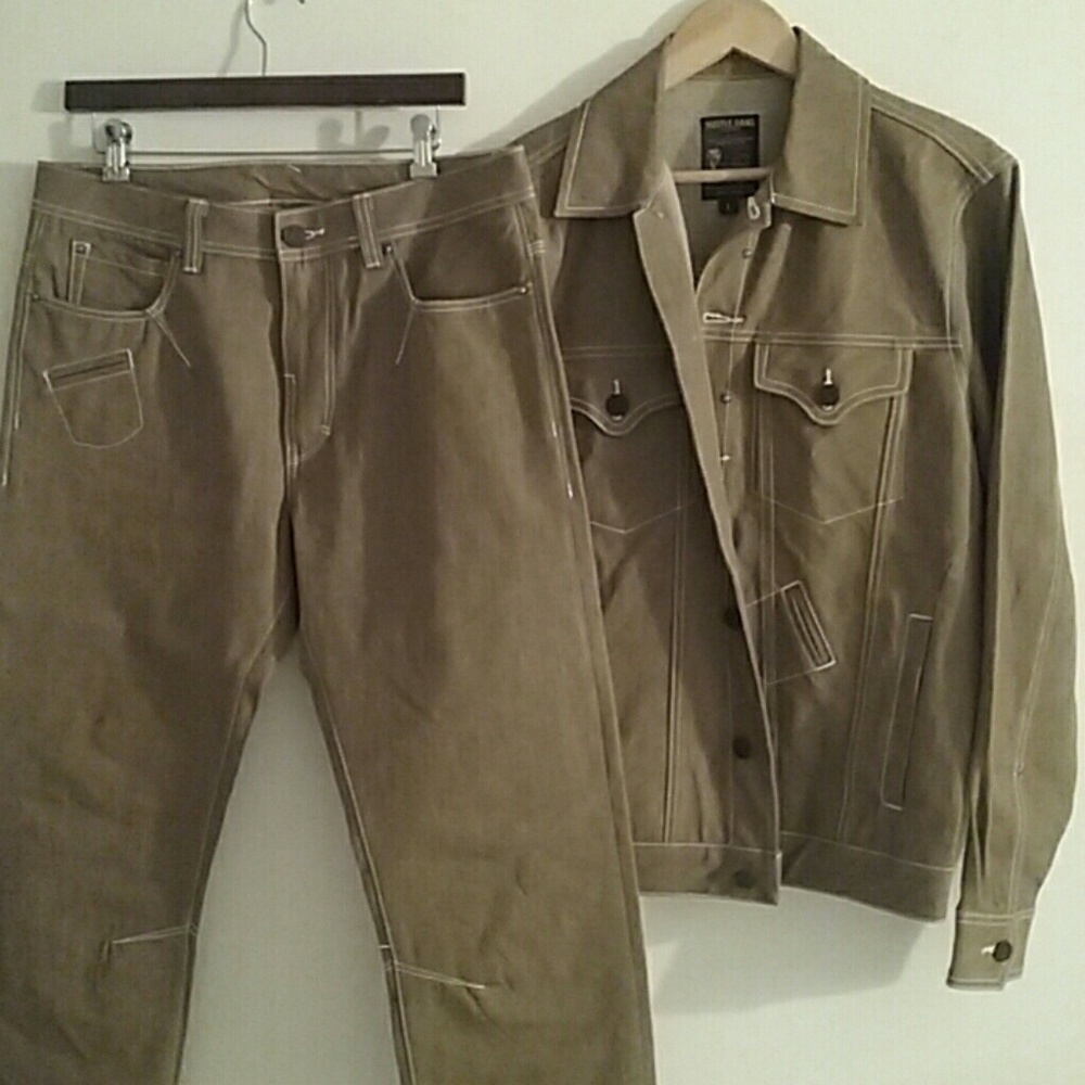 Hustle Gang jacket and pants made of denim